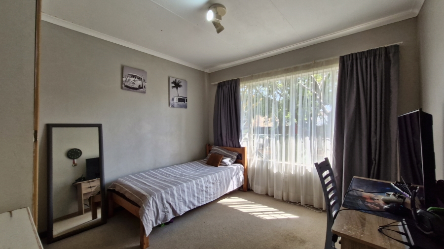 3 Bedroom Property for Sale in Rooihuiskraal North Gauteng