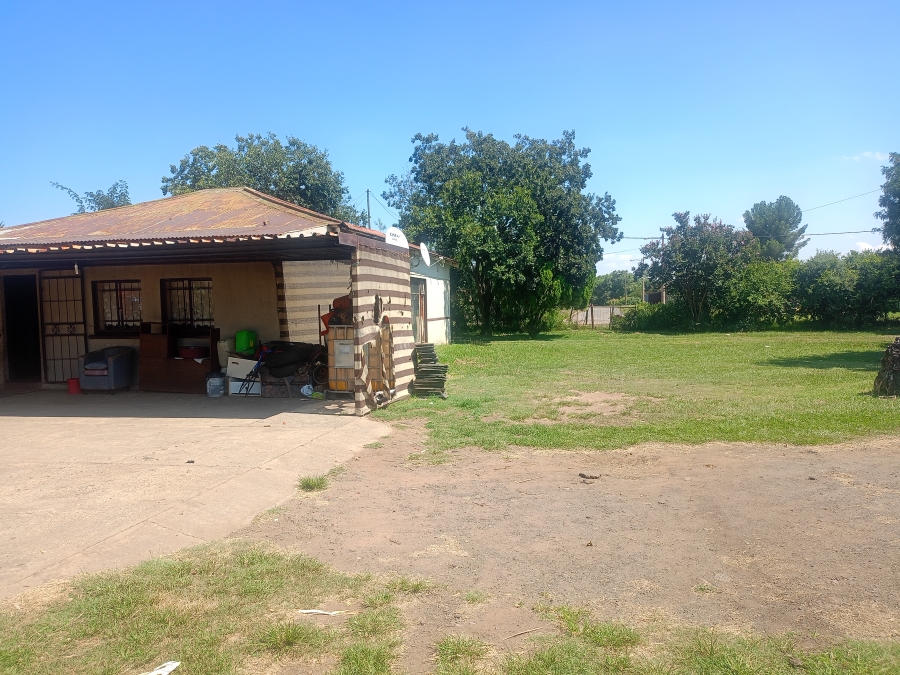 3 Bedroom Property for Sale in Unitas Park Gauteng