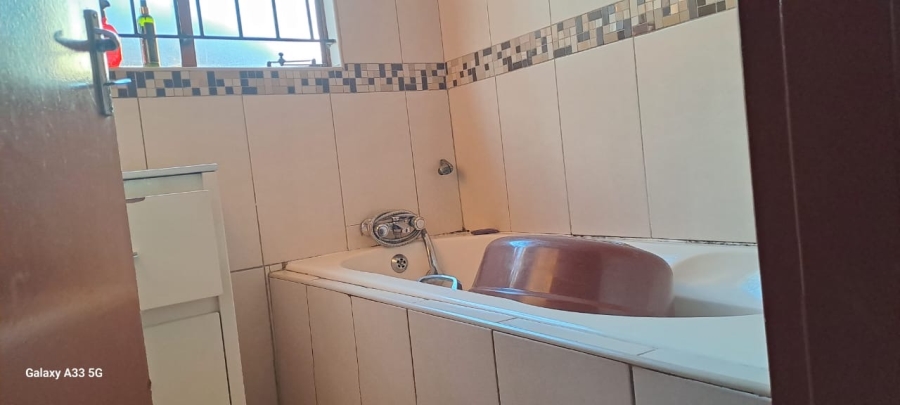 2 Bedroom Property for Sale in New Payneville Gauteng