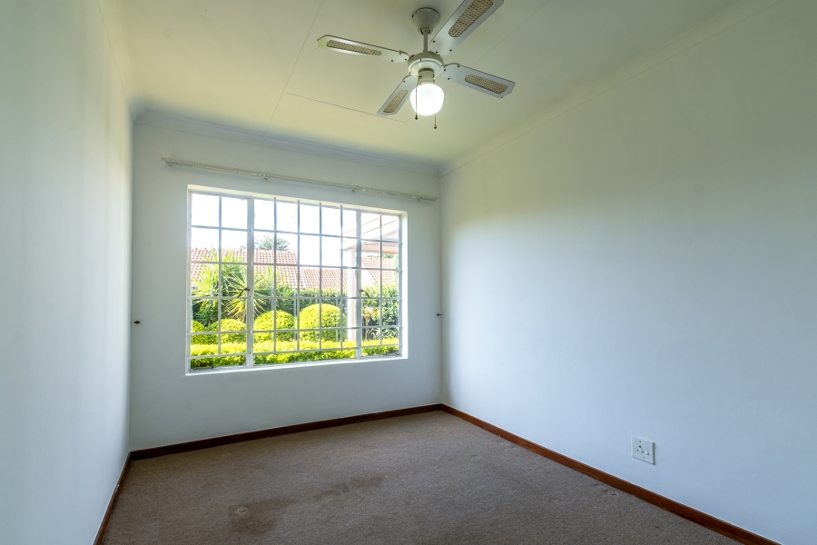 2 Bedroom Property for Sale in Die Wilgers Gauteng