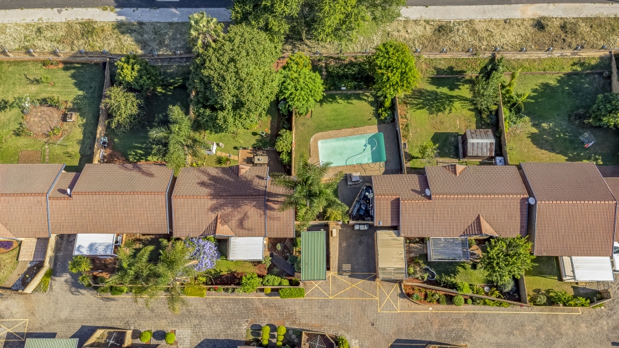 2 Bedroom Property for Sale in Die Wilgers Gauteng