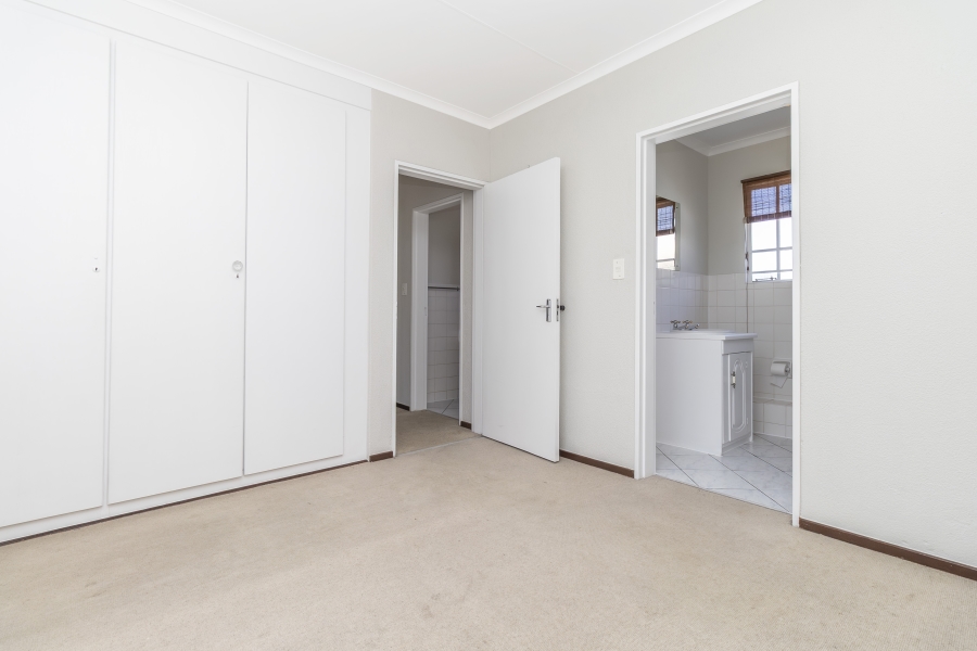 2 Bedroom Property for Sale in Paulshof Gauteng