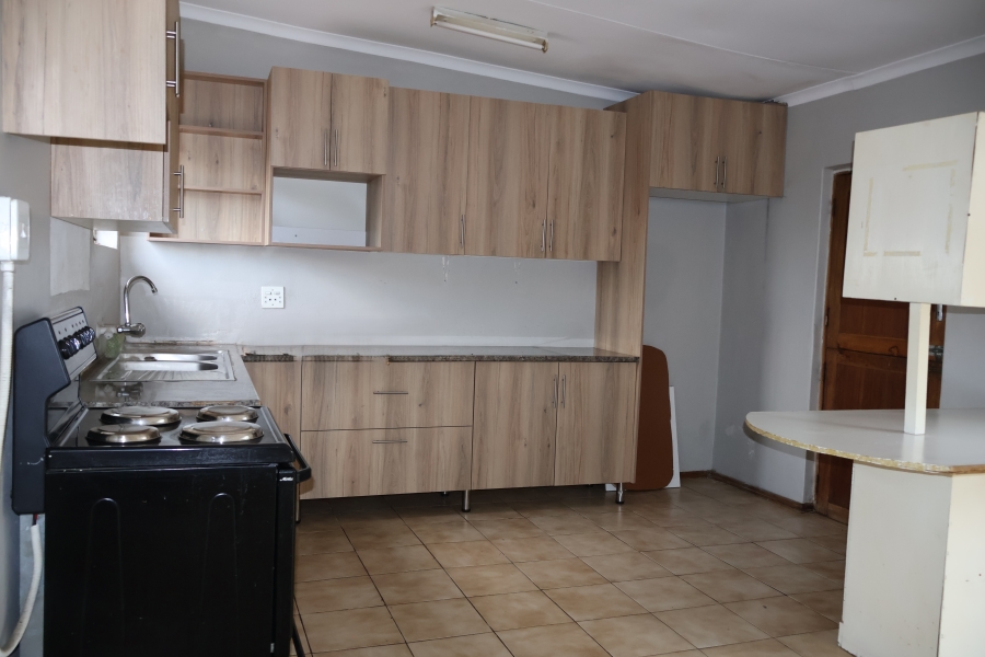 1 Bedroom Property for Sale in Discovery Gauteng