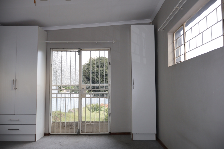 1 Bedroom Property for Sale in Discovery Gauteng