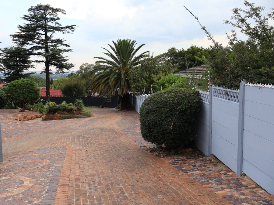 1 Bedroom Property for Sale in Discovery Gauteng