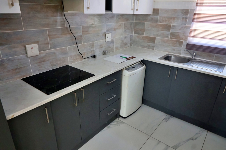 1 Bedroom Property for Sale in Terenure Gauteng