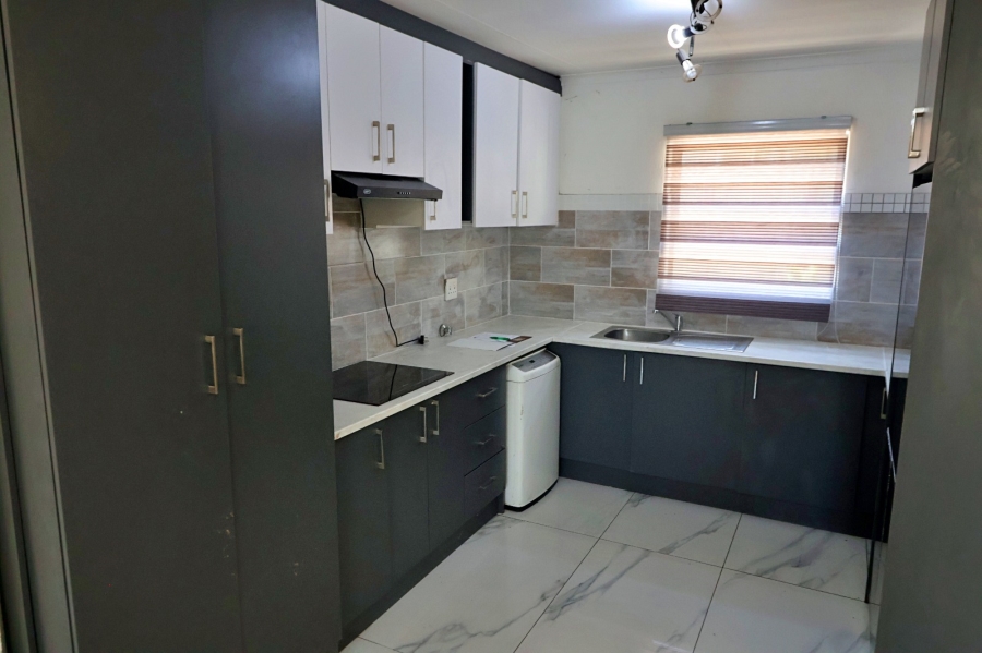 1 Bedroom Property for Sale in Terenure Gauteng