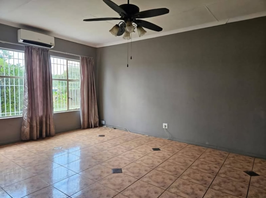 4 Bedroom Property for Sale in Vanderbijlpark SE 6 Gauteng