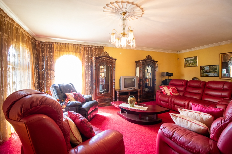 4 Bedroom Property for Sale in Dunnottar Gauteng