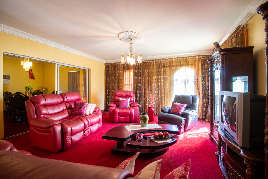 4 Bedroom Property for Sale in Dunnottar Gauteng