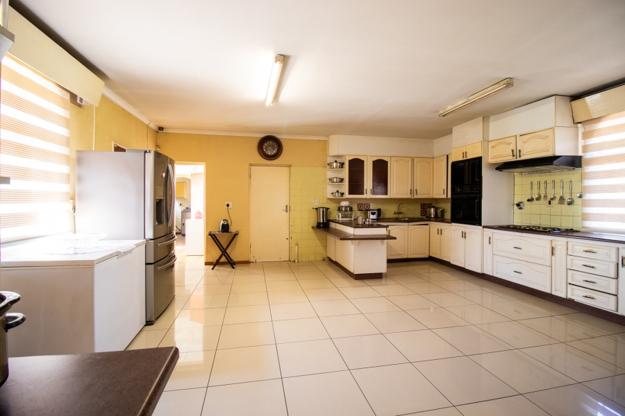 4 Bedroom Property for Sale in Dunnottar Gauteng