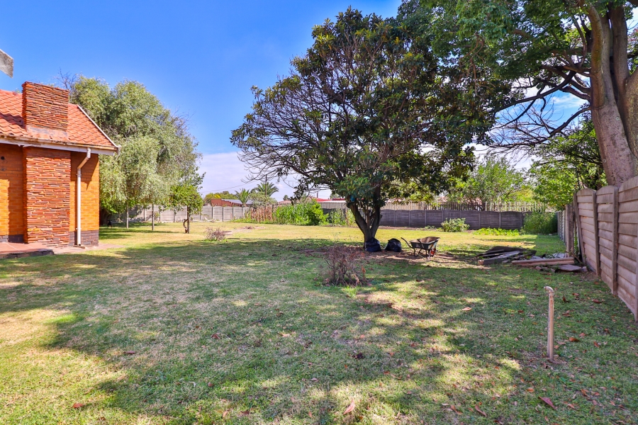 4 Bedroom Property for Sale in Dunnottar Gauteng