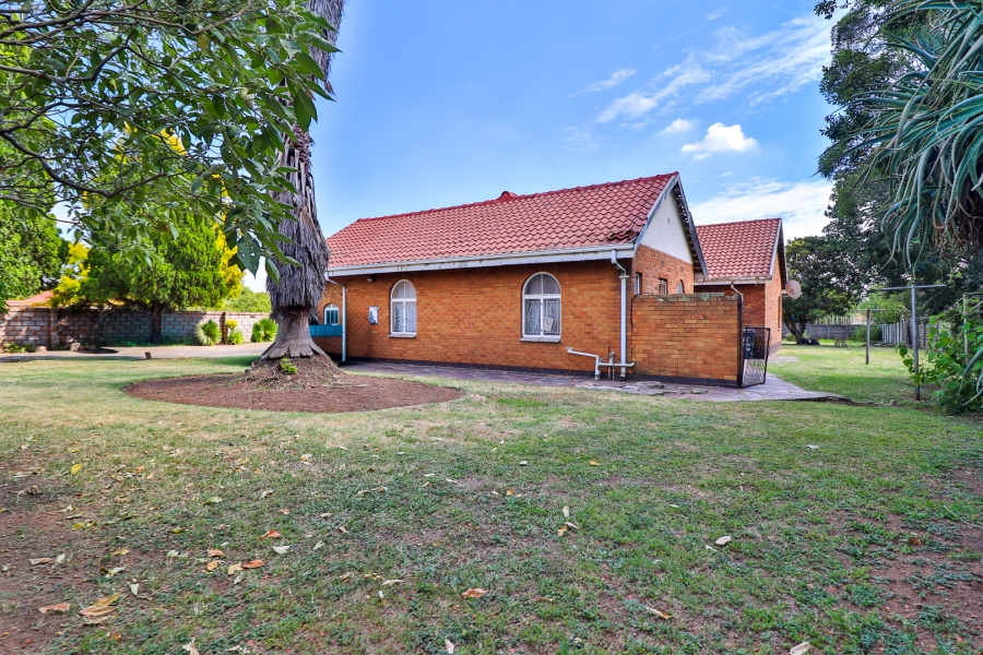 4 Bedroom Property for Sale in Dunnottar Gauteng