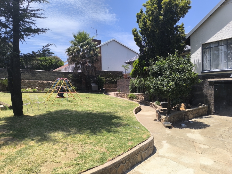 3 Bedroom Property for Sale in Linmeyer Gauteng