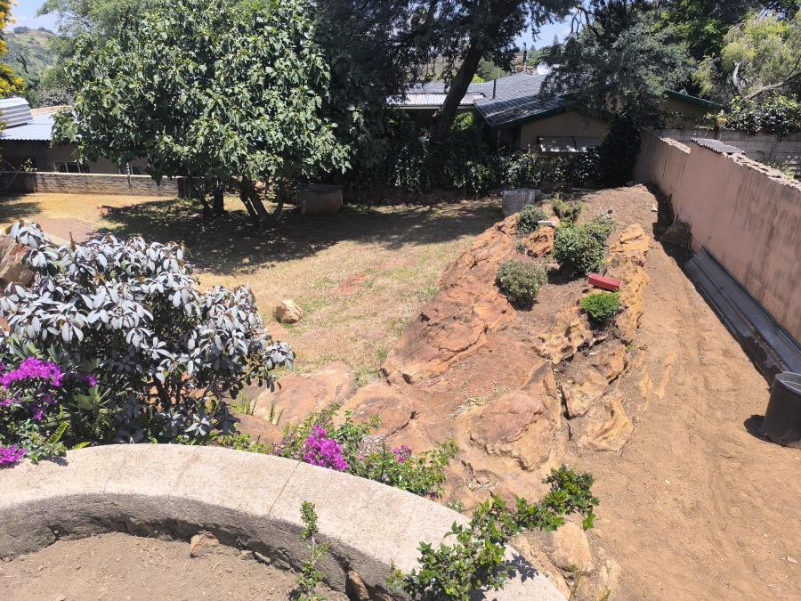 3 Bedroom Property for Sale in Linmeyer Gauteng