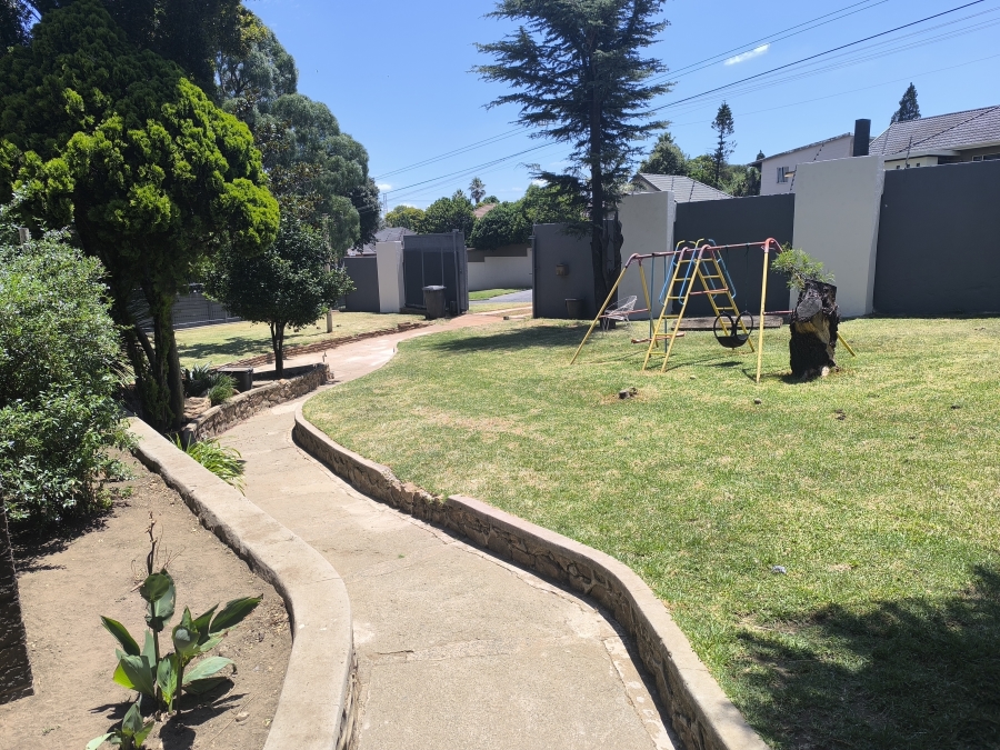 3 Bedroom Property for Sale in Linmeyer Gauteng