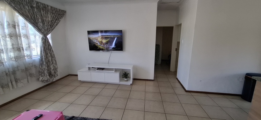 2 Bedroom Property for Sale in Hesteapark Gauteng