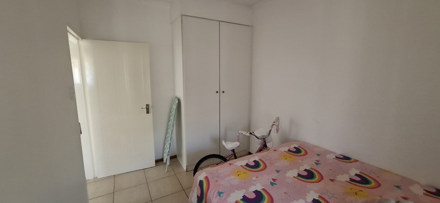 2 Bedroom Property for Sale in Hesteapark Gauteng