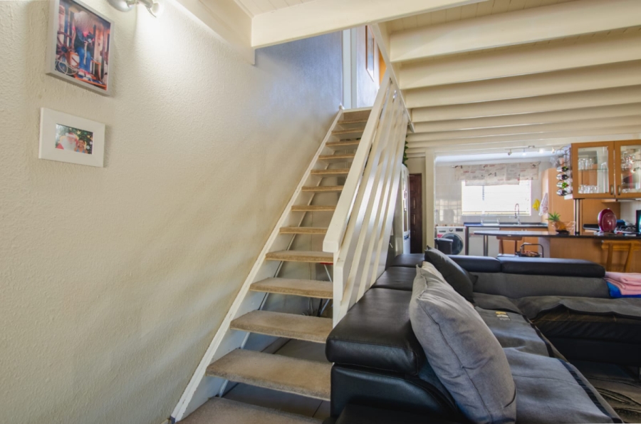 5 Bedroom Property for Sale in Eden Glen Gauteng