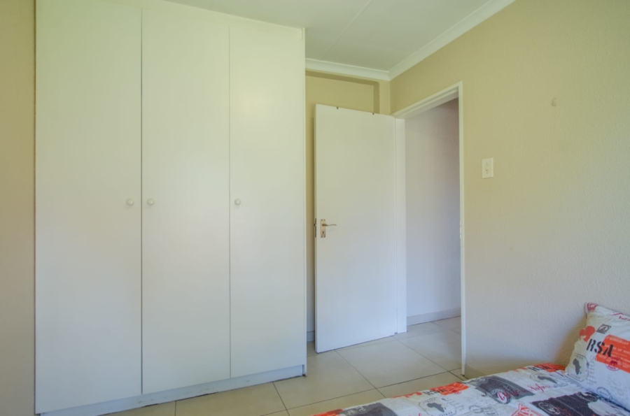 5 Bedroom Property for Sale in Eden Glen Gauteng