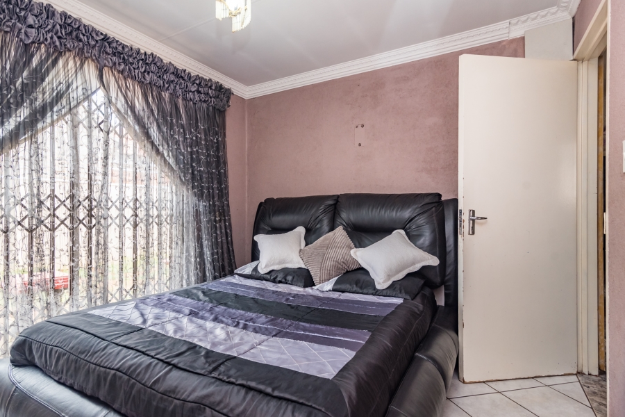 3 Bedroom Property for Sale in Protea Glen Gauteng