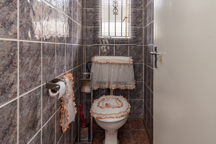 3 Bedroom Property for Sale in Protea Glen Gauteng