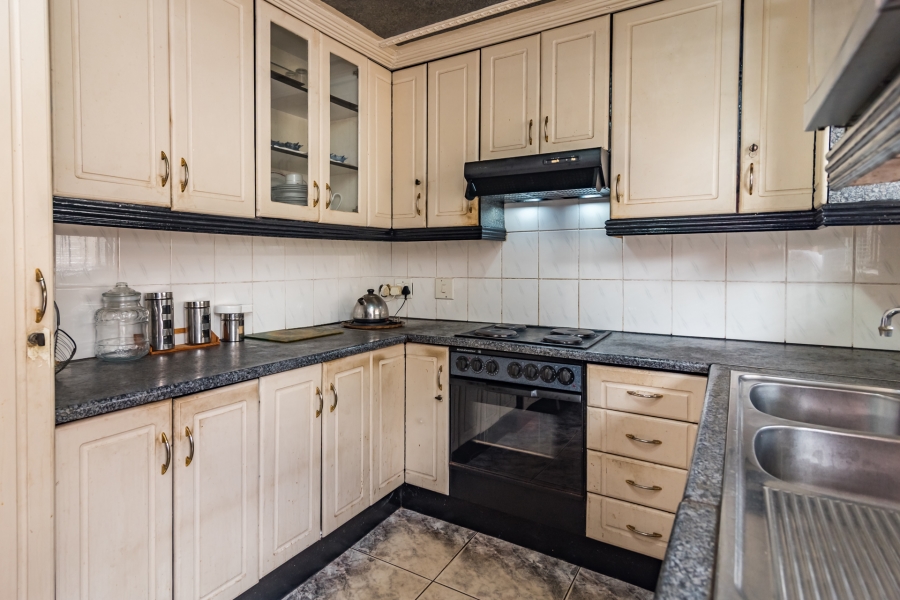 3 Bedroom Property for Sale in Protea Glen Gauteng