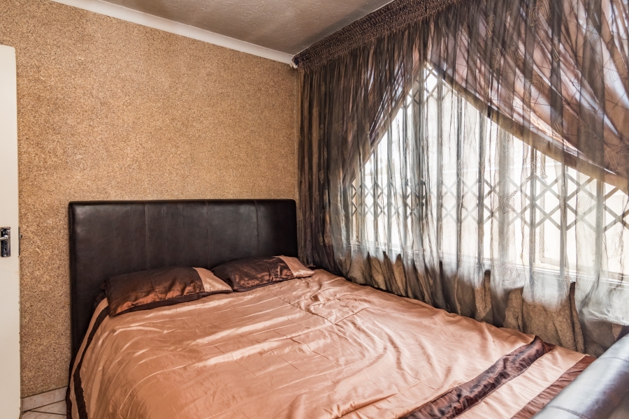 3 Bedroom Property for Sale in Protea Glen Gauteng