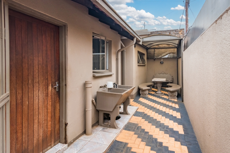 3 Bedroom Property for Sale in Protea Glen Gauteng