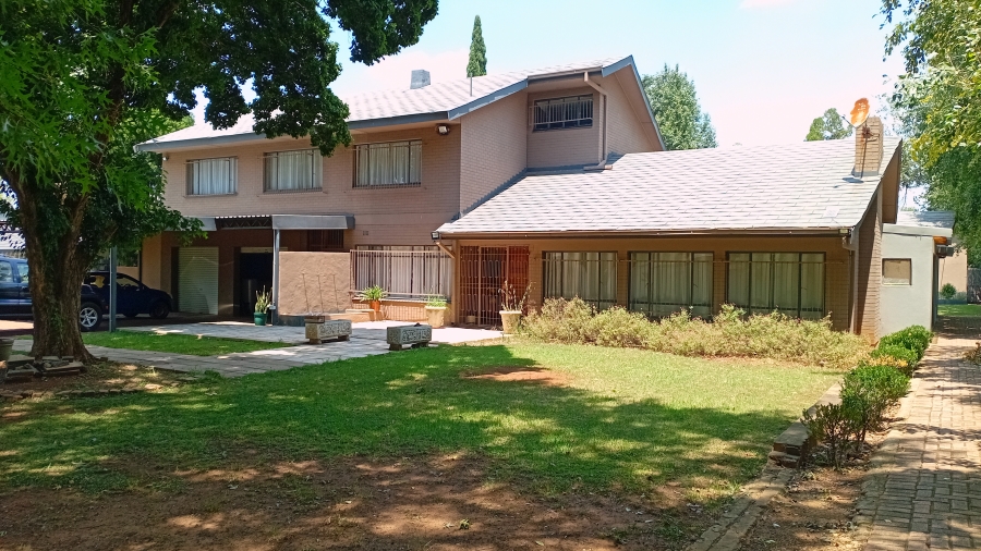 4 Bedroom Property for Sale in Meyerton Central Gauteng