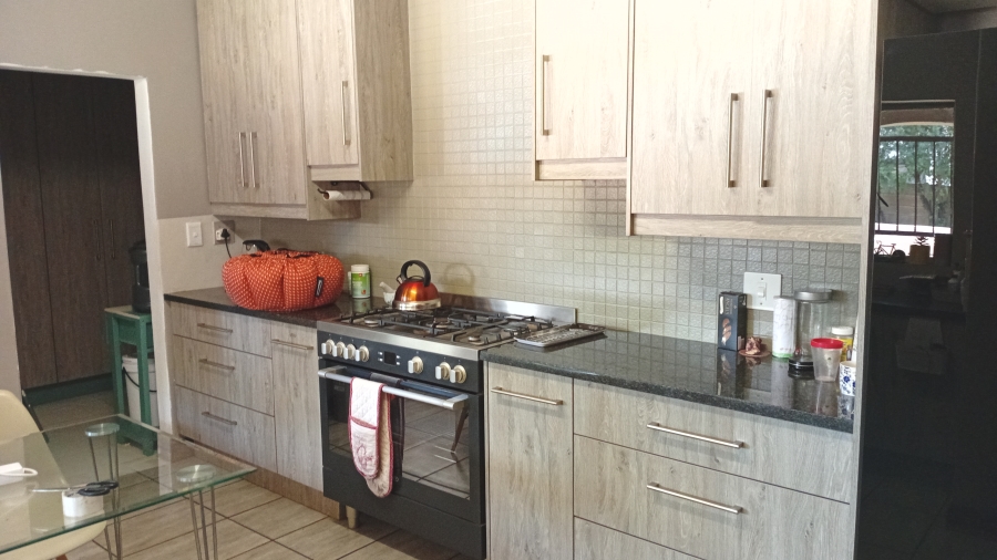 4 Bedroom Property for Sale in Meyerton Central Gauteng