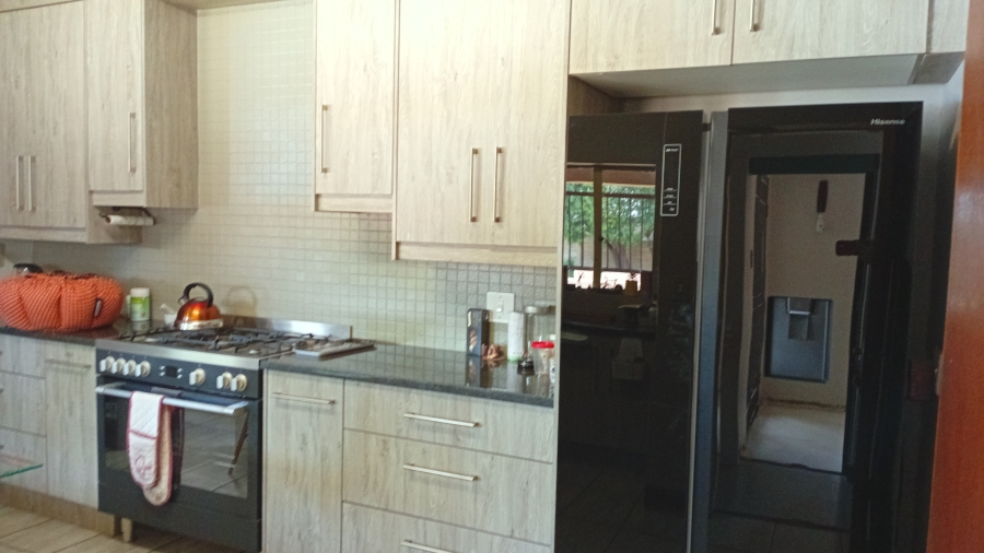 4 Bedroom Property for Sale in Meyerton Central Gauteng