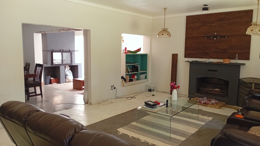 4 Bedroom Property for Sale in Meyerton Central Gauteng