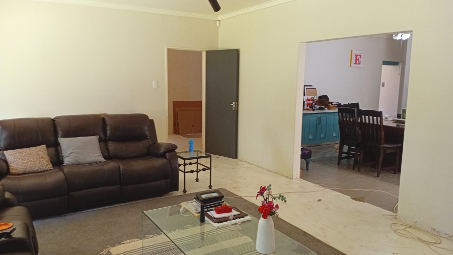 4 Bedroom Property for Sale in Meyerton Central Gauteng