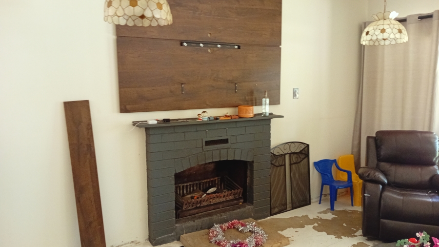 4 Bedroom Property for Sale in Meyerton Central Gauteng