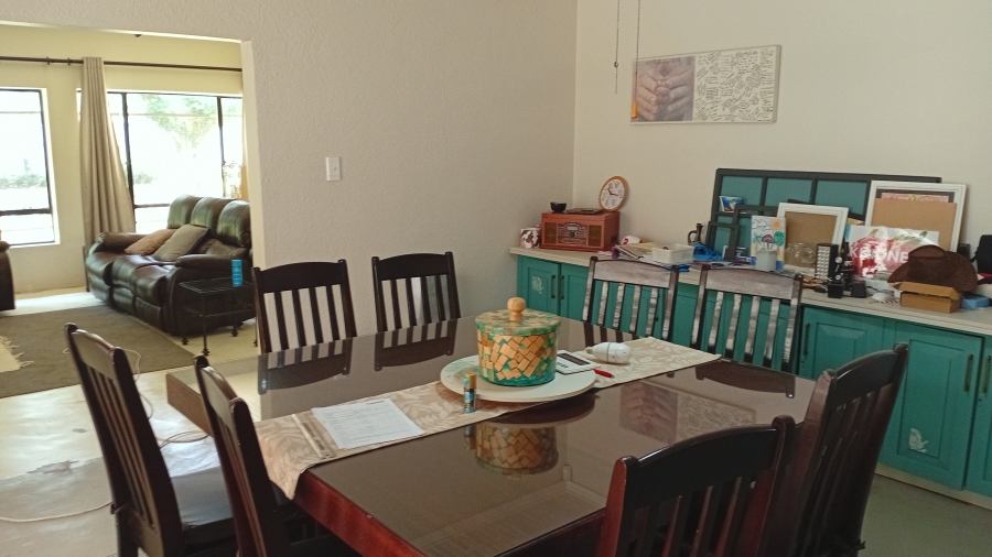 4 Bedroom Property for Sale in Meyerton Central Gauteng