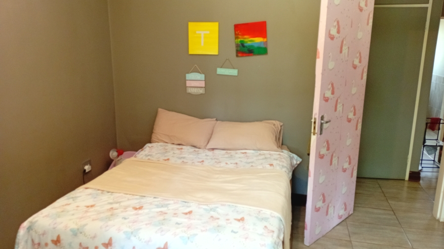 4 Bedroom Property for Sale in Meyerton Central Gauteng