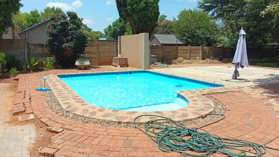 4 Bedroom Property for Sale in Meyerton Central Gauteng