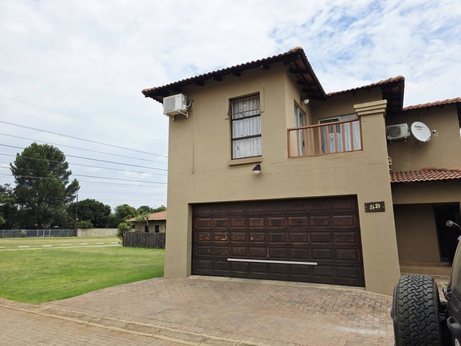 3 Bedroom Property for Sale in Fleurdal Gauteng