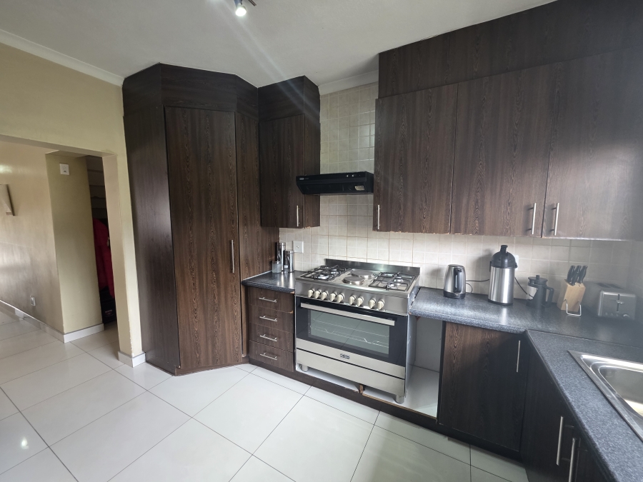 3 Bedroom Property for Sale in Fleurdal Gauteng