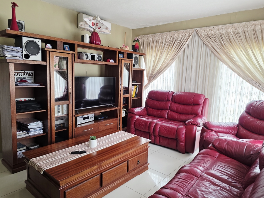 3 Bedroom Property for Sale in Fleurdal Gauteng
