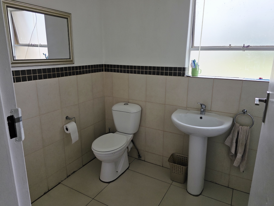 3 Bedroom Property for Sale in Fleurdal Gauteng