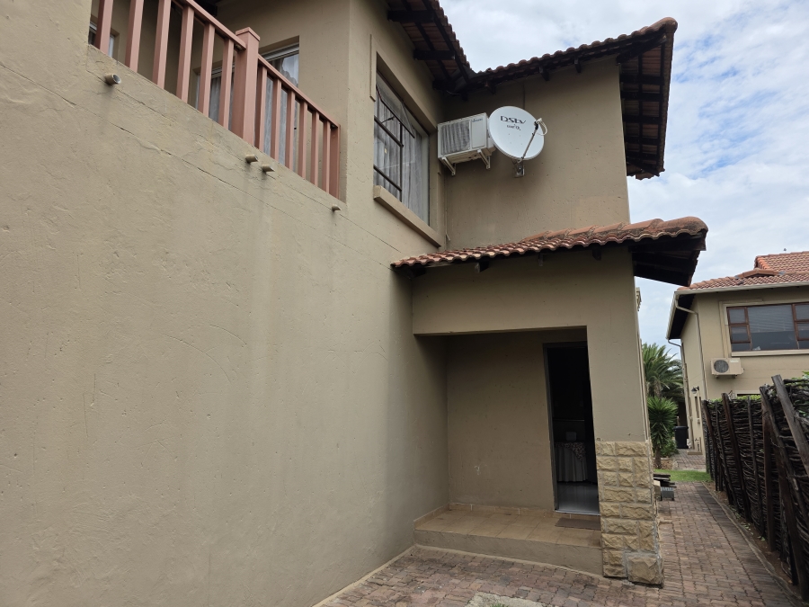 3 Bedroom Property for Sale in Fleurdal Gauteng