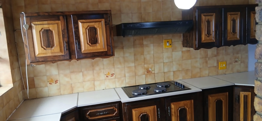 To Let 3 Bedroom Property for Rent in Flora Gardens Gauteng