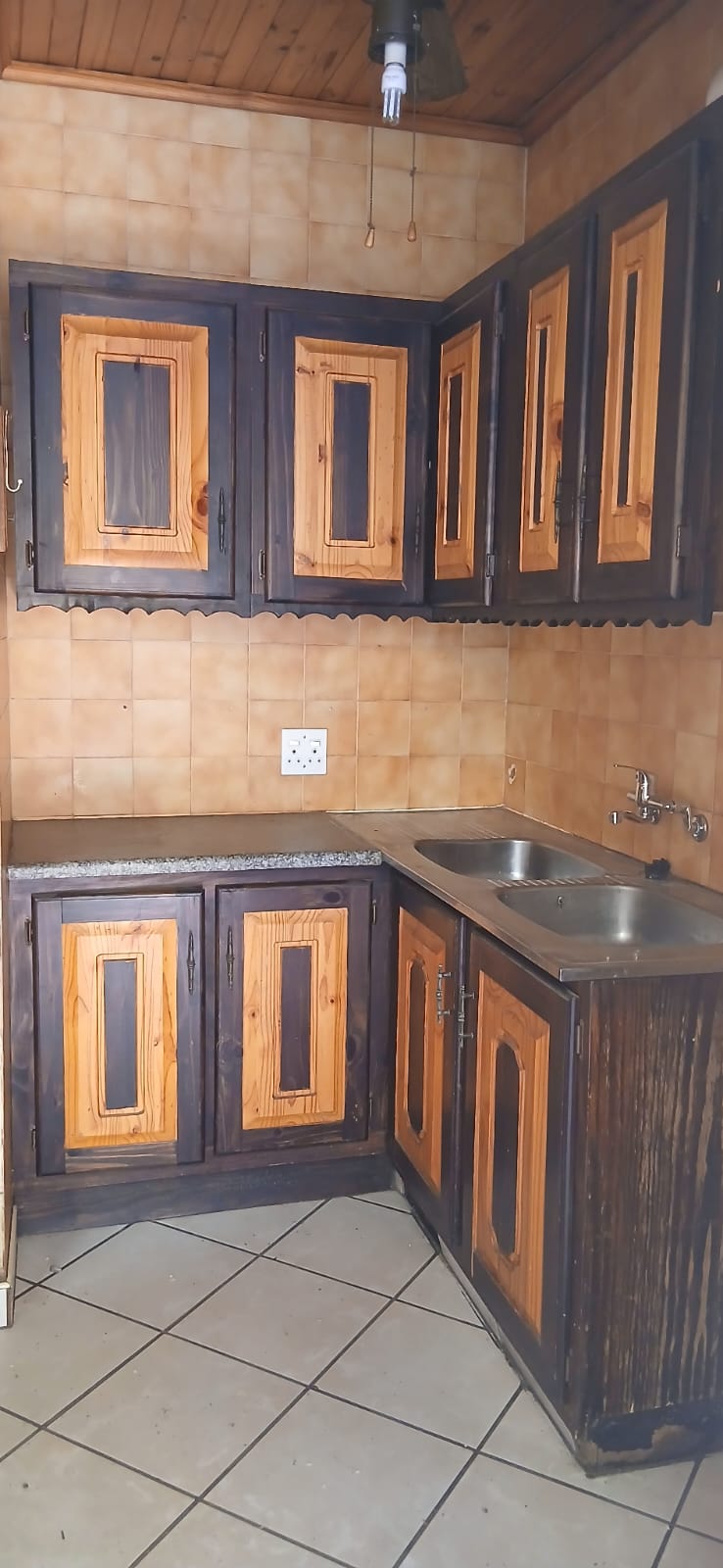 To Let 3 Bedroom Property for Rent in Flora Gardens Gauteng