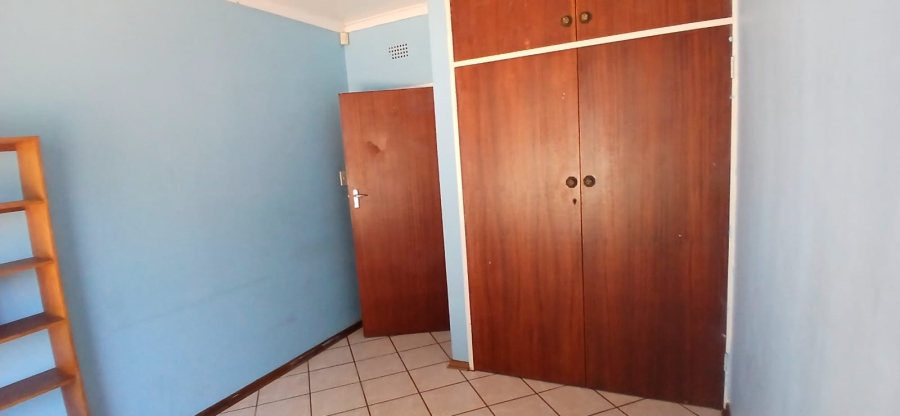 To Let 3 Bedroom Property for Rent in Flora Gardens Gauteng