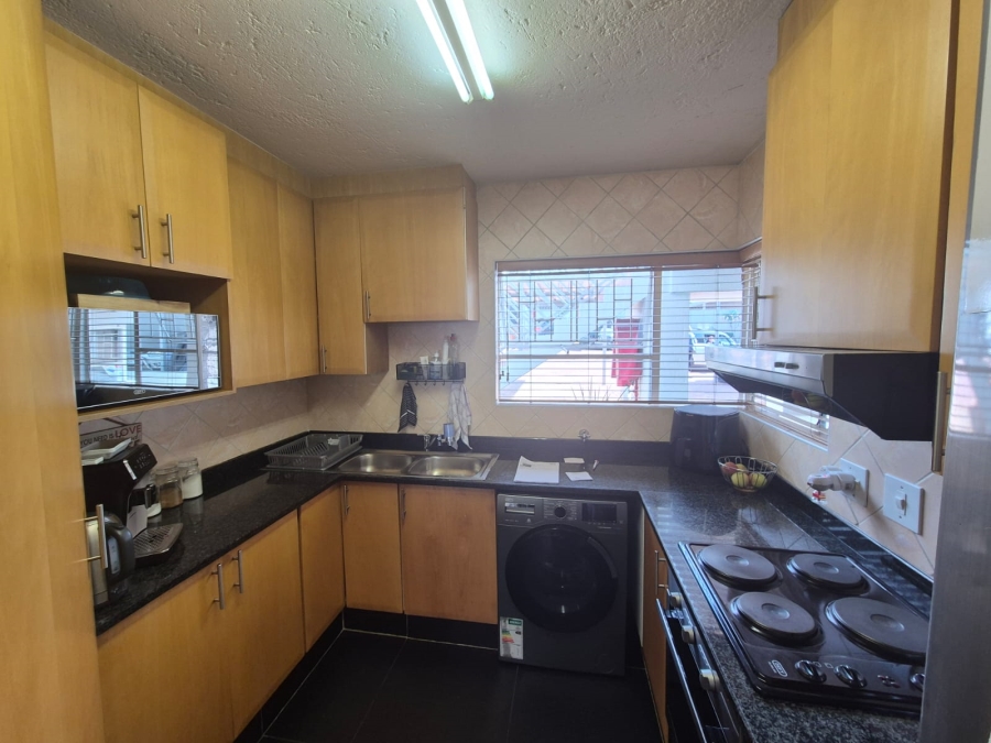 2 Bedroom Property for Sale in Glenvista Gauteng