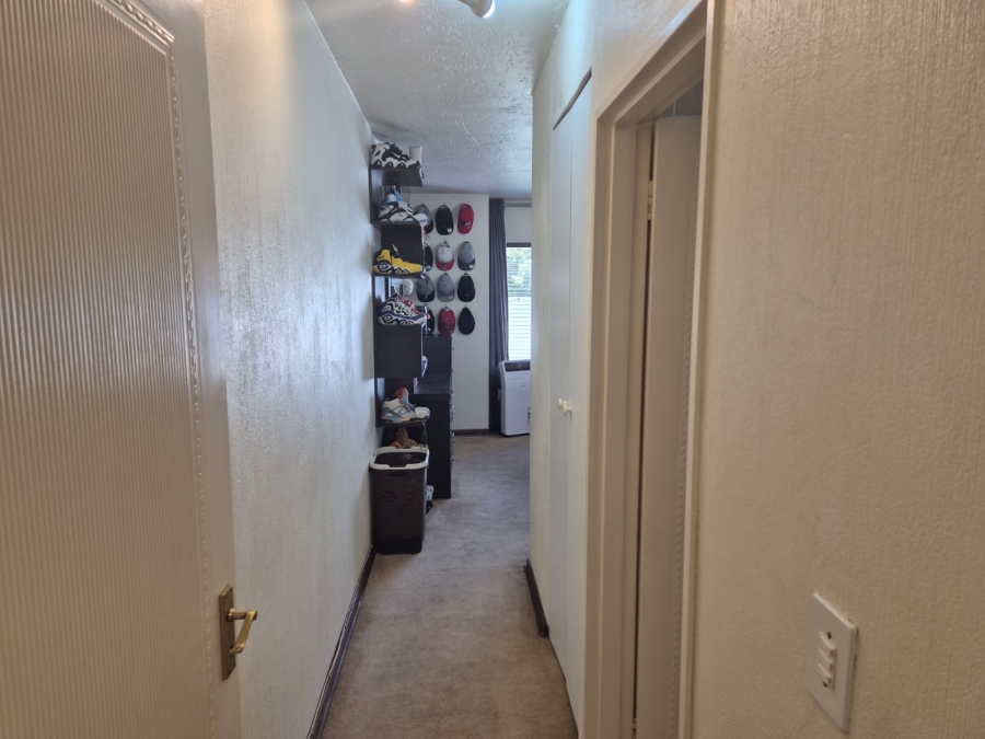 2 Bedroom Property for Sale in Glenvista Gauteng