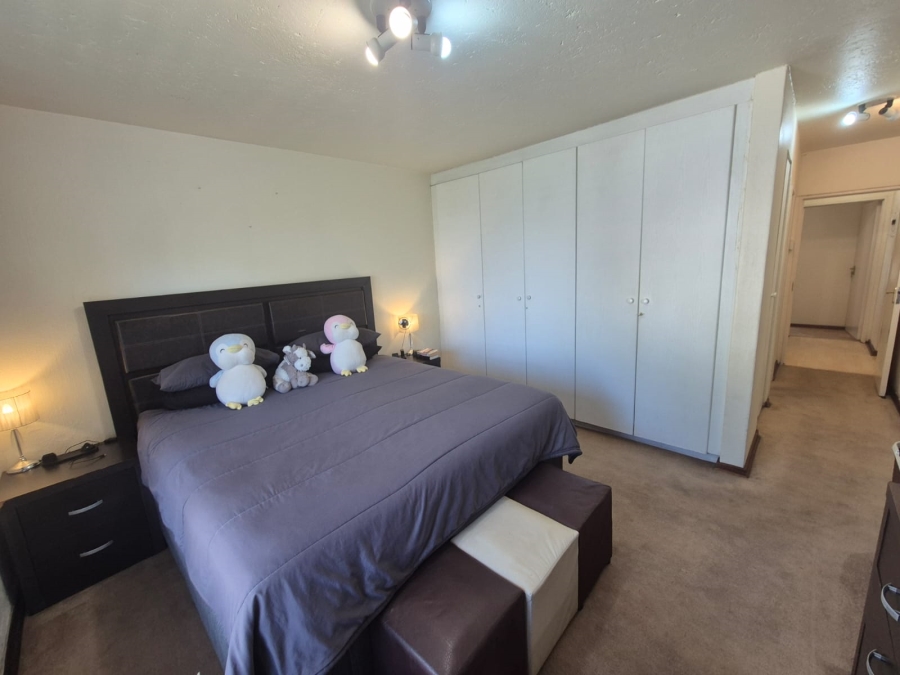 2 Bedroom Property for Sale in Glenvista Gauteng