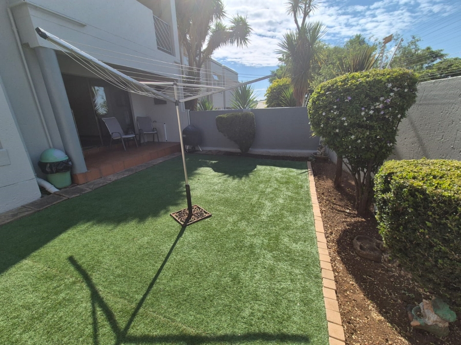 2 Bedroom Property for Sale in Glenvista Gauteng